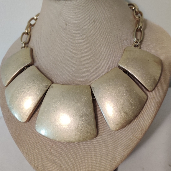 Vintage KJL Kenneth Jay Lane Tribal "Gladiator" Statement Necklace Matte Gold - Picture 11 of 11